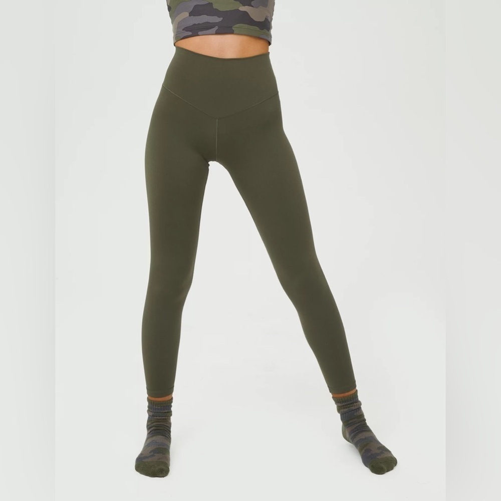 Aerie Chill Play Move High Waisted Legging in Olive Green Size XL